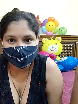 Snapshot of IND_COUPLE1 chatting on February 2025 07:49:02 PM IND COUPLE1 online show from February 2025 07:49:02 PM