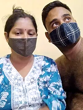 Snapshot of IND_COUPLE1 chatting on October 2025 06:41:02 PM IND COUPLE1 online show from October 2025 06:41:02 PM