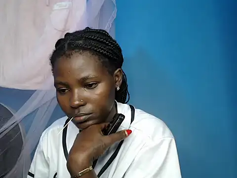 Snapshot of TrishaKalid chatting on November 2025 08:02:02 PM TrishaKalid online show from November 2025 08:02:02 PM