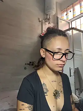 Hawitxui online show from September 2025 08:14:02 AM