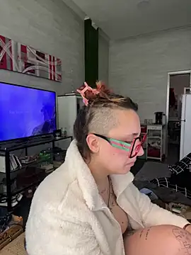 Hawitxui online show from December 2025 09:35:02 AM