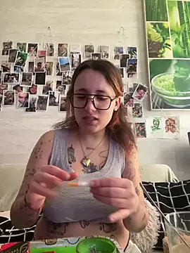 Hawitxui online show from May 2026 07:35:01 AM