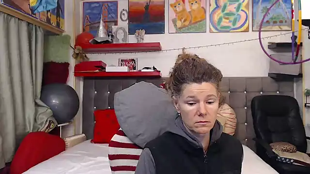 kellyterapy online show from February 2026 07:03:02 PM