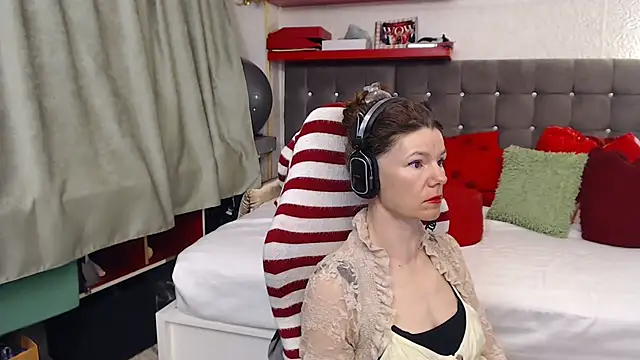 kellyterapy online show from April 2026 11:06:01 PM