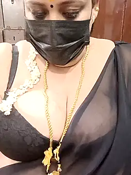 ashikaa r online show from February 2025 07:54:02 PM