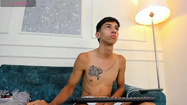 Lucian Davi online show from September 2025 03:53:01 AM