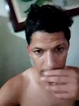 Alonsomadeira online show from May 2026 01:45:01 AM