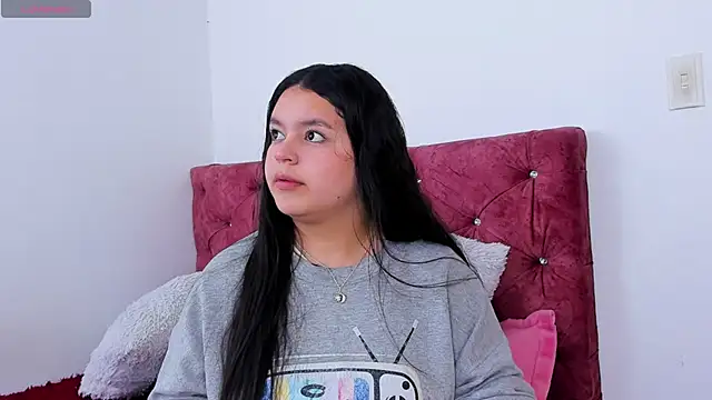 skyhotgirll online show from April 2026 07:08:02 PM