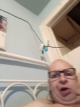 Snapshot of mcv131985 chatting on July 2026 11:17:02 AM mcv131985 online show from July 2026 11:17:02 AM