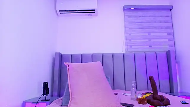 Brandhy v online show from February 2026 11:58:01 AM