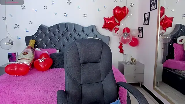  Antonnela  online show from February 2025 01:22:02 PM