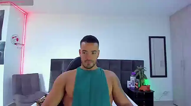 Alexander Martines online show from March 2025 07:48:02 PM