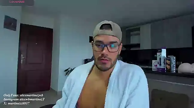 Alexander Martines online show from March 2025 10:31:02 PM