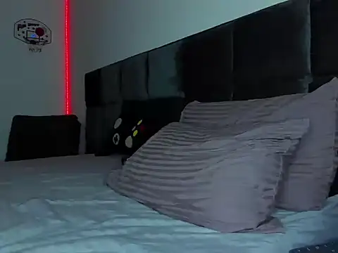 Alexander Martines online show from November 2025 01:16:02 AM