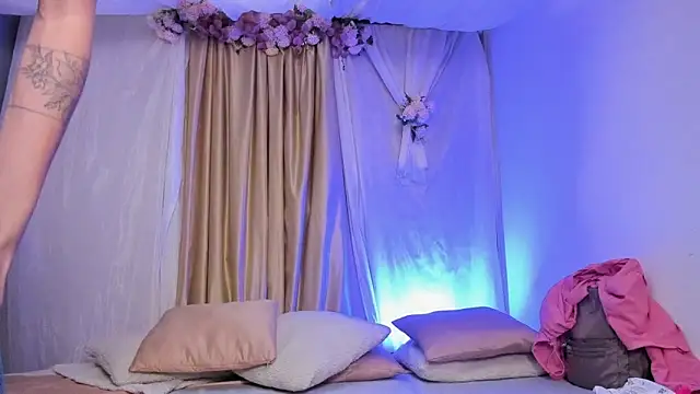 Snapshot of salomee_star_ chatting on October 2025 07:58:01 PM salomee star online show from October 2025 07:58:01 PM