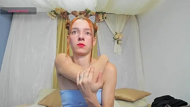 Snapshot of salomee_star_ chatting on October 2025 07:01:02 PM salomee star online show from October 2025 07:01:02 PM