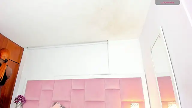 DaphneLloyd online show from December 2024 02:05:01 AM