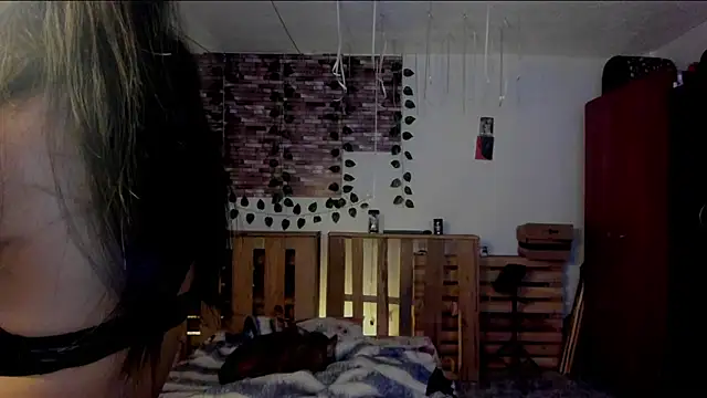 nicole volkov online show from November 2025 06:58:01 AM