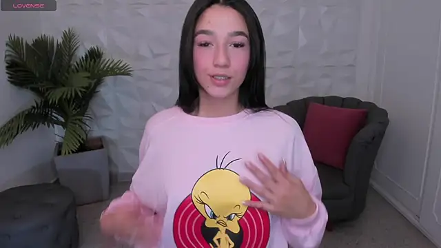 SaraaMills online show from January 2025 07:27:01 PM