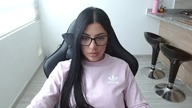 Charlotte cute18 online show from March 2026 07:53:01 PM