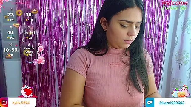 Snapshot of karol_9 chatting on January 2025 01:29:01 AM karol 9 online show from January 2025 01:29:01 AM