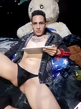 Snapshot of Ale21-345 chatting on February 2026 02:06:02 AM Ale21-345 online show from February 2026 02:06:02 AM