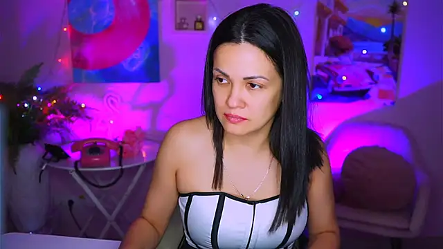 KarolinaRobinson online show from December 2024 03:20:02 PM