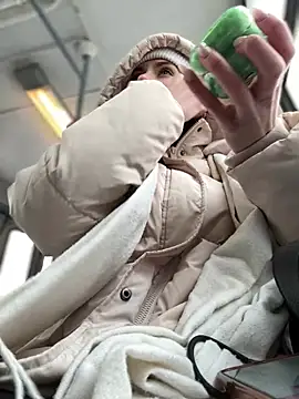 Snapshot of Accole chatting on February 2025 07:17:02 AM Accole online show from February 2025 07:17:02 AM