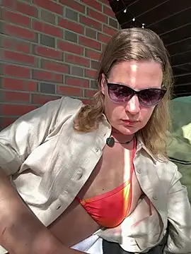Snapshot of ilucyme chatting on May 2026 02:02:01 PM ilucyme online show from May 2026 02:02:01 PM