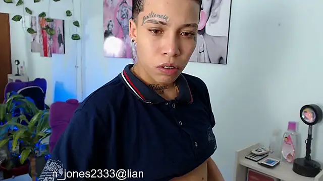 Jonesliam23 online show from February 2025 07:38:01 PM