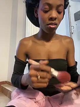 Snapshot of adaraSmiith chatting on December 2024 11:29:02 AM adaraSmiith online show from December 2024 11:29:02 AM