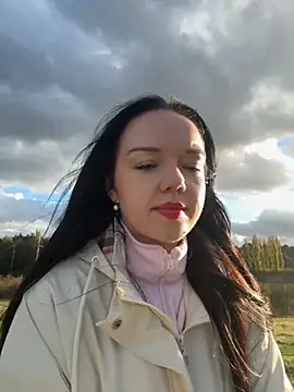 Vanesskaa online show from October 2025 03:25:01 PM