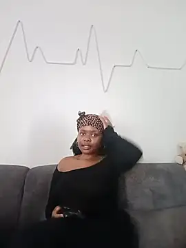Snapshot of mariecruise chatting on June 2026 02:49:02 PM mariecruise online show from June 2026 02:49:02 PM