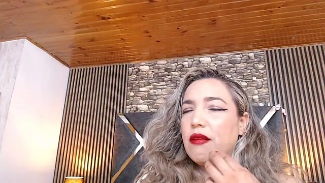 Snapshot of marie_hss chatting on May 2026 07:44:01 PM marie hss online show from May 2026 07:44:01 PM
