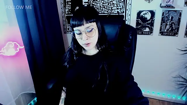 Demongirl6666 online show from December 2025 09:11:02 PM
