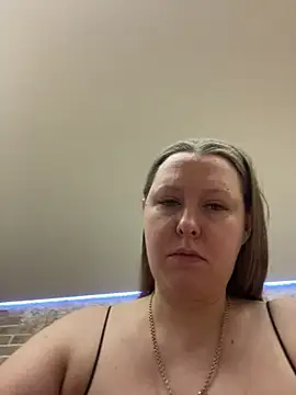 Snapshot of ISSexy chatting on February 2026 02:18:02 AM ISSexy online show from February 2026 02:18:02 AM