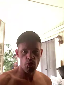 FrankieKentucky online show from February 2025 05:15:01 PM