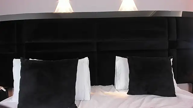 Snapshot of afrodytasky_ chatting on December 2025 11:55:02 PM afrodytasky online show from December 2025 11:55:02 PM