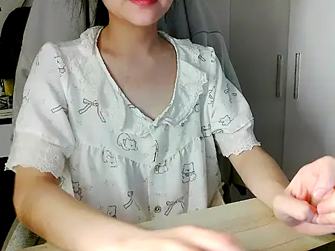 Yin-girl online show from February 2026 06:28:02 PM