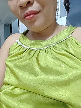 Snapshot of _Mira_69_ chatting on July 2026 01:15:01 PM Mira 69 online show from July 2026 01:15:01 PM