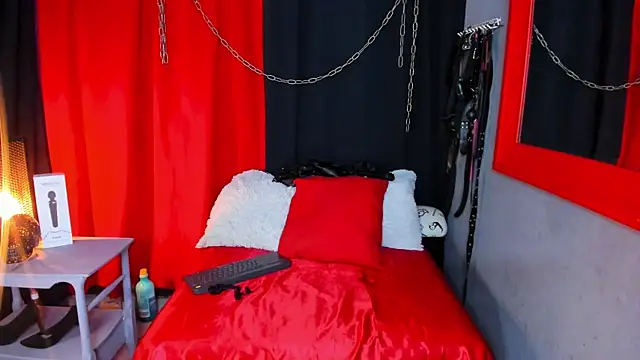 AvaLusty online show from September 2025 04:23:01 PM