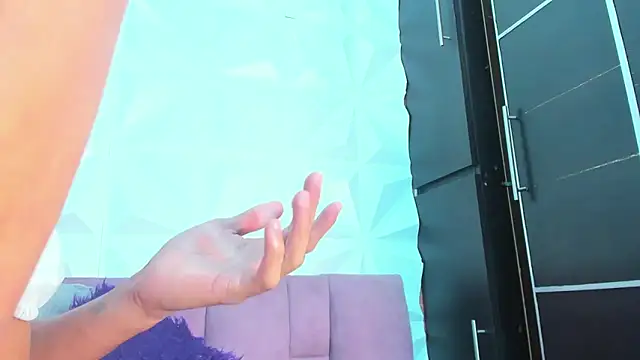 Snapshot of Briyit_Doll chatting on February 2025 02:58:01 AM Briyit Doll online show from February 2025 02:58:01 AM