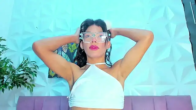 Snapshot of Briyit_Doll chatting on February 2025 03:28:01 AM Briyit Doll online show from February 2025 03:28:01 AM