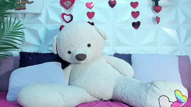 Snapshot of Briyit_Doll chatting on March 2026 02:38:02 AM Briyit Doll online show from March 2026 02:38:02 AM