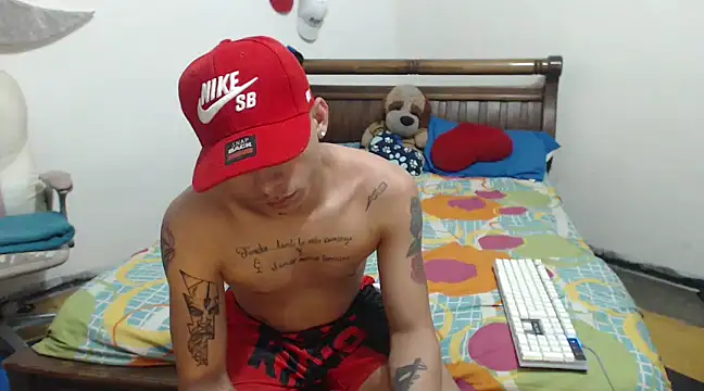 hot toy boy  online show from December 2024 07:06:02 AM