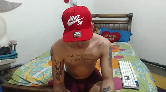 hot toy boy  online show from December 2024 04:53:02 AM