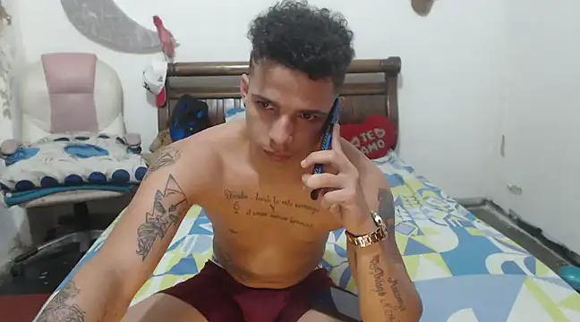 hot toy boy  online show from February 2025 07:02:01 PM