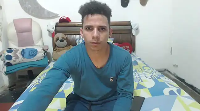 hot toy boy  online show from February 2025 07:12:02 AM