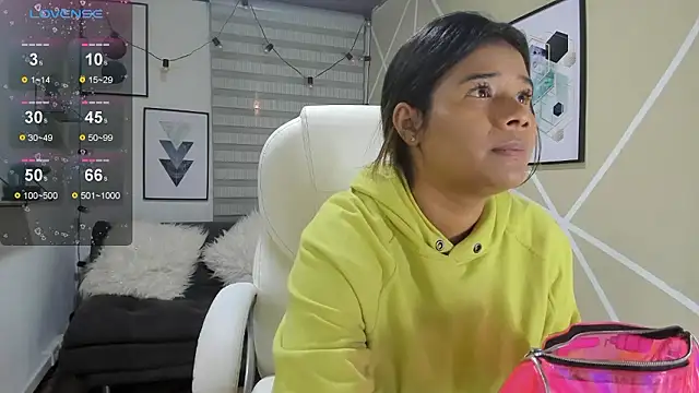 Enma  clark online show from January 2026 04:27:02 AM