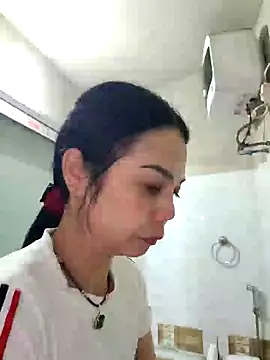 Tinease online show from March 2025 10:52:02 PM